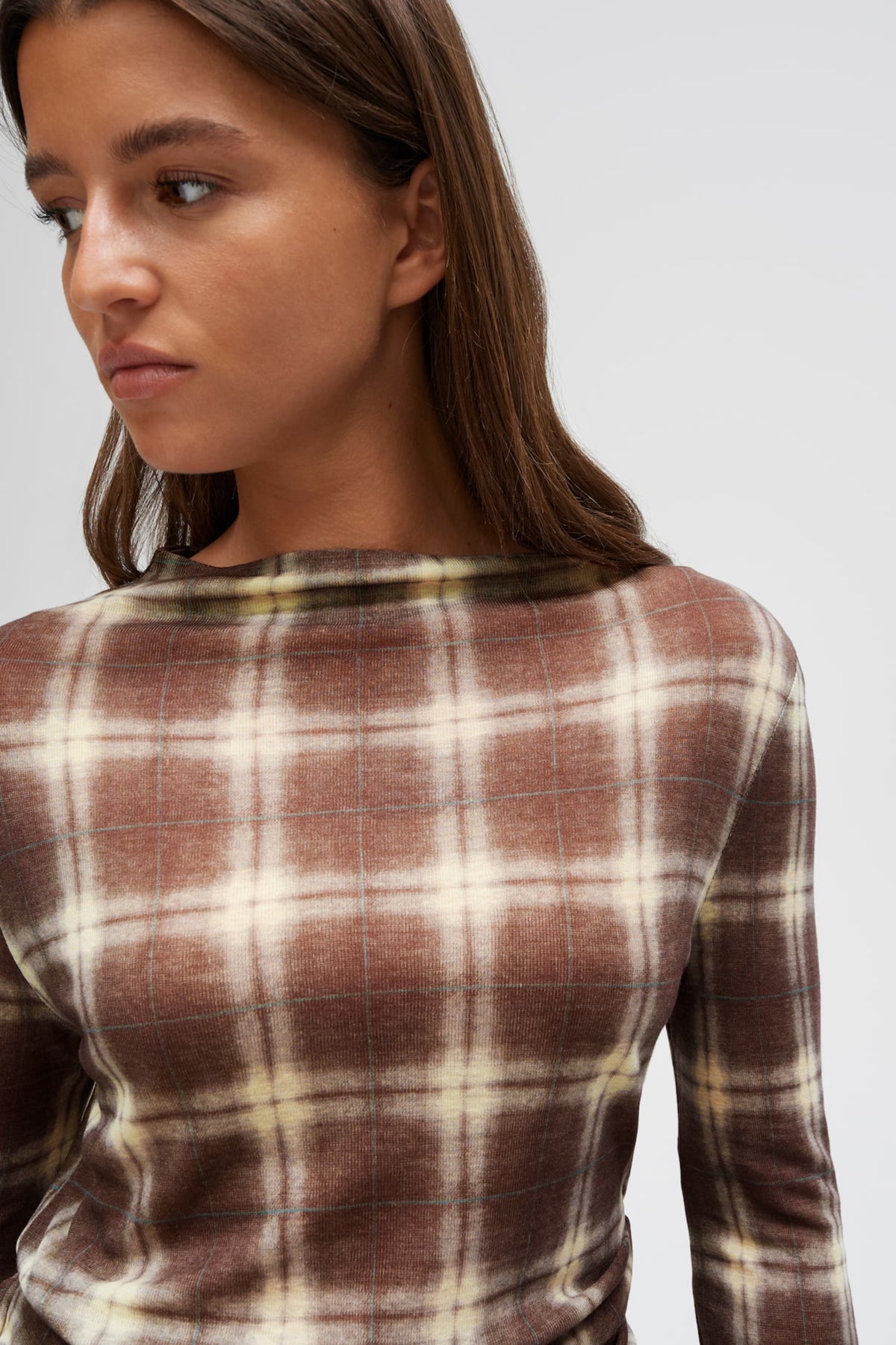 Zwart Opus T-Shirt Secki met ronde hals en korte mouwen, casual stijl, zichtbaar in de afbeelding.