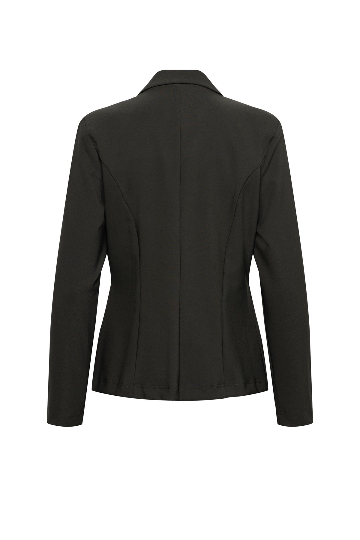 Donkere kaki &Co woman Heavy Travel Blazer Phileine, damesreversk blazer met knopen en zakken, gedragen door een model.