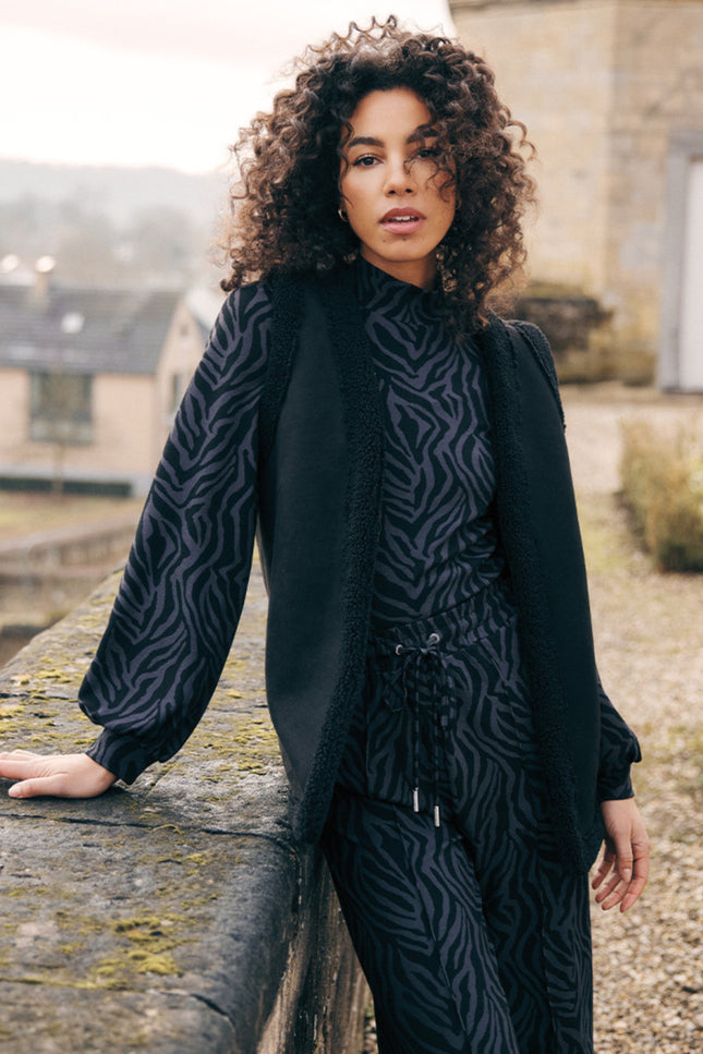 Top Maren Grey Zebra Print