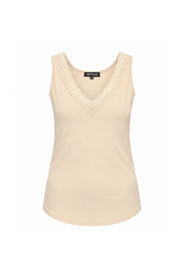 Mi Piace Travel Top Kant Sand, lichtgewicht top met kanten details en korte mouwen, geschikt voor reizen en casual dragen