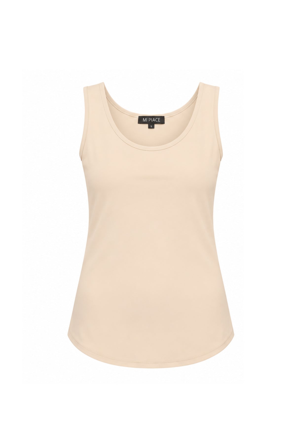 Lichte Travel Top Sand van Mi Piace met zachte stof en korte mouwen, geschikt voor casual en vakantie outfits.