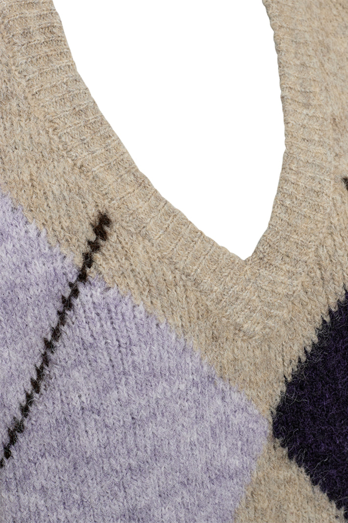 Freequent top in oyster grey meliris met zachte stof en stijlvolle pasvorm, geschikt voor casual en elegante outfits.