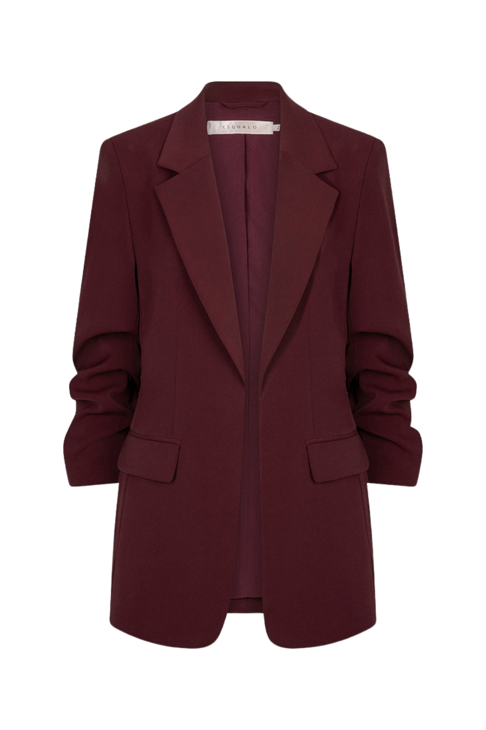 Donkerrode blazer van EsQualo met klassieke snit en knopen, gedragen door een model op een stijlvolle achtergrond.