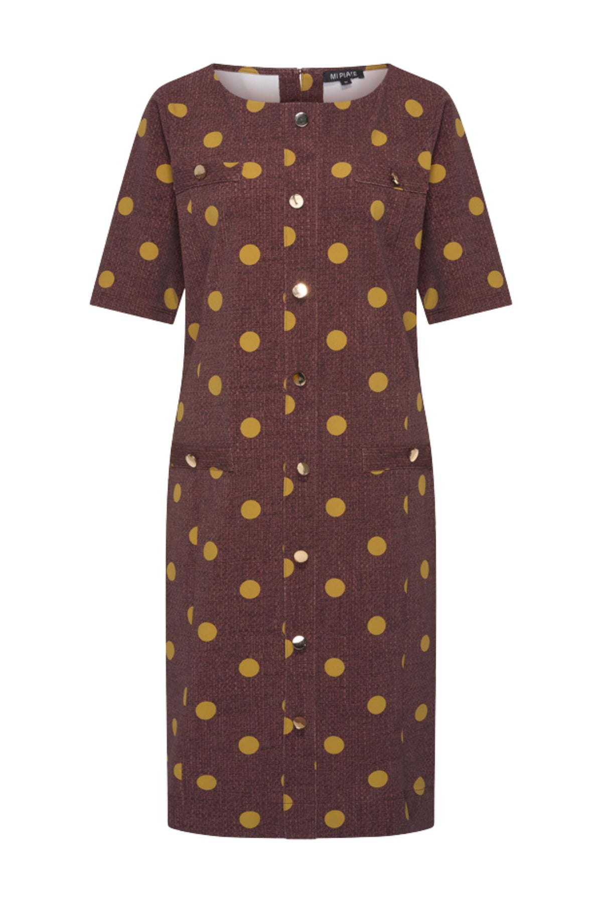 Lange reisjurk van Mi Piace met mahoniekleurige dot-structuur print, comfortabel en stijlvol voor reizen en vakanties.