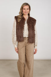 Taupe Nukus Mila Feather gilet met dons en ritssluiting, zichtbaar op de afbeelding.