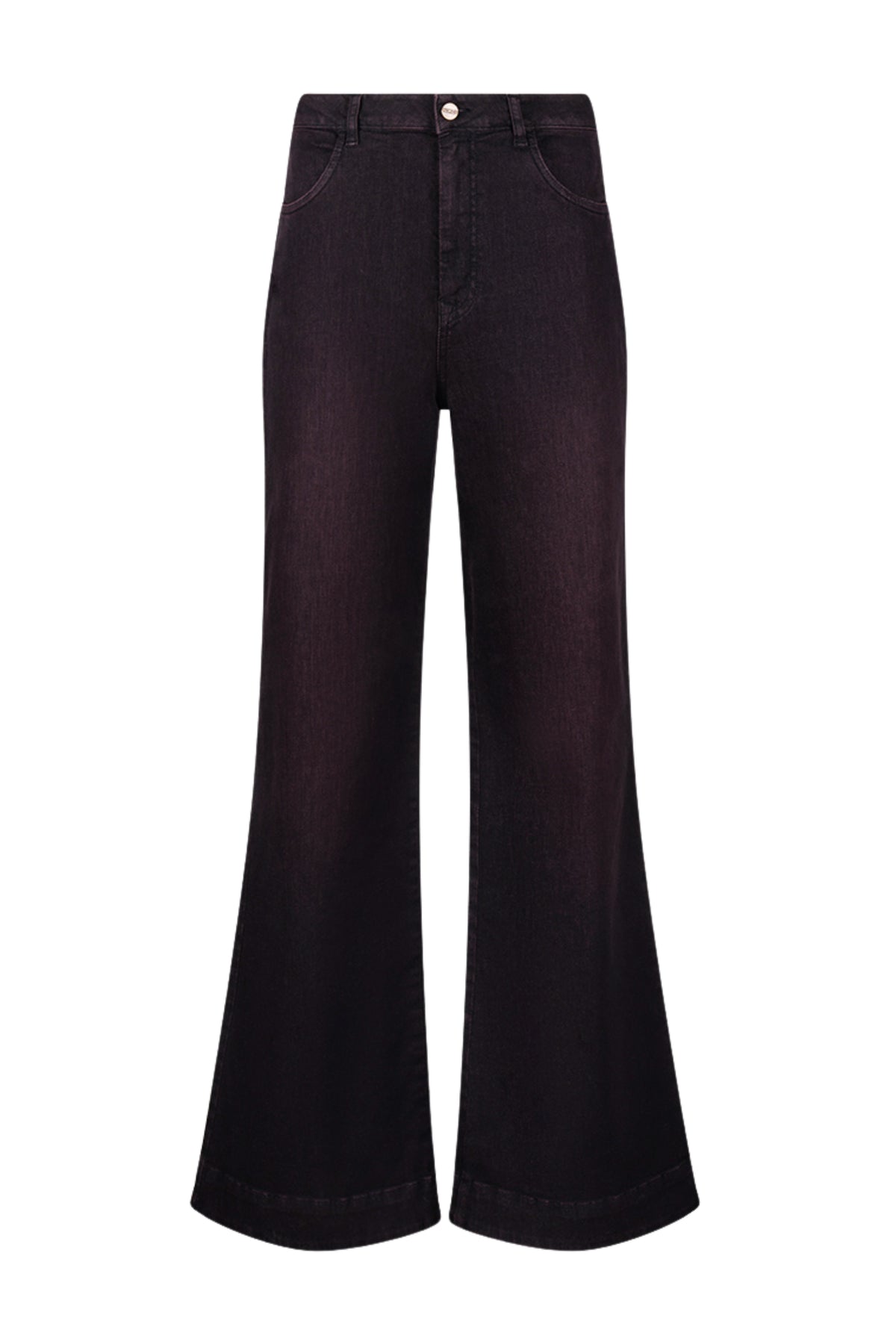 Nukus Abby Cherry jeans met rechte snit en opvallende kersenprint, getoond op een model in een lichte binnenomgeving.