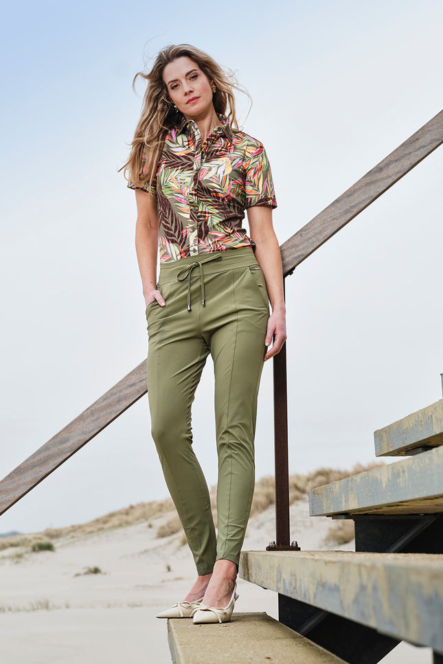 Mi Piace Travel Blouse Branches Print Olive 202031 Stretchshop.nl