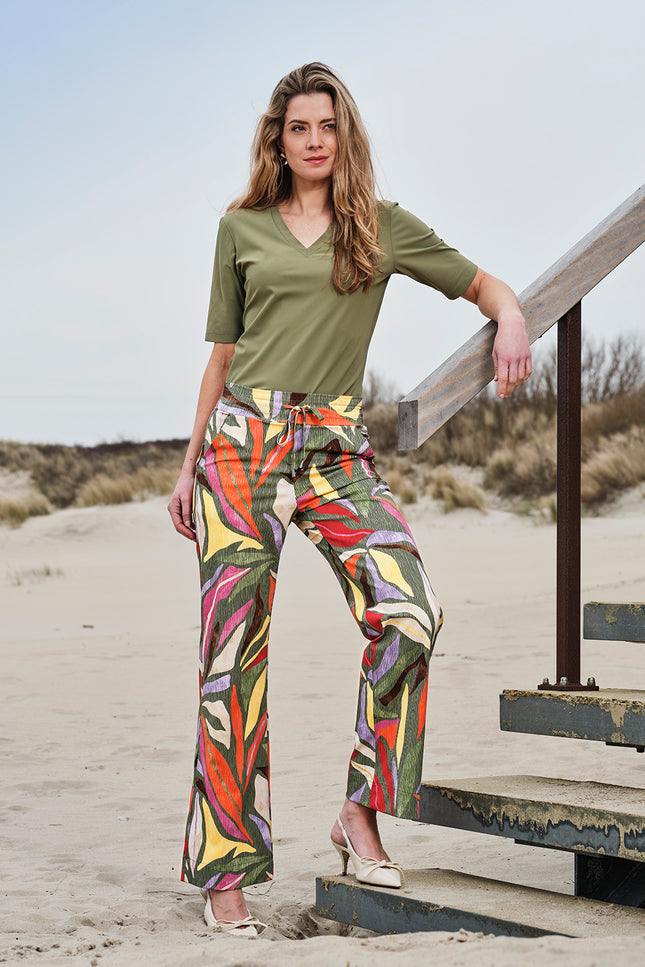Mi Piace Heavy Travel Broek Summer Leaf Dance Print Olive 202136 Stretchshop.nl