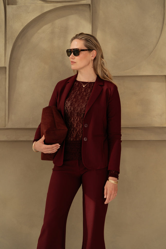 Top Tris Lace Burgundy TO390