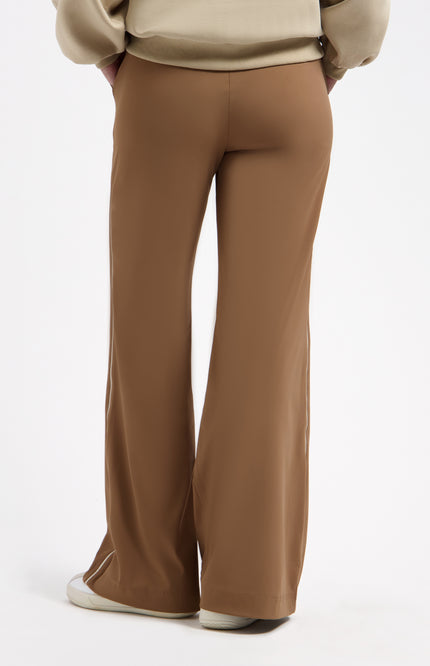 Lady Day Travel Broek Eleyn Mocha L14-475-3105 Stretchshop.nl