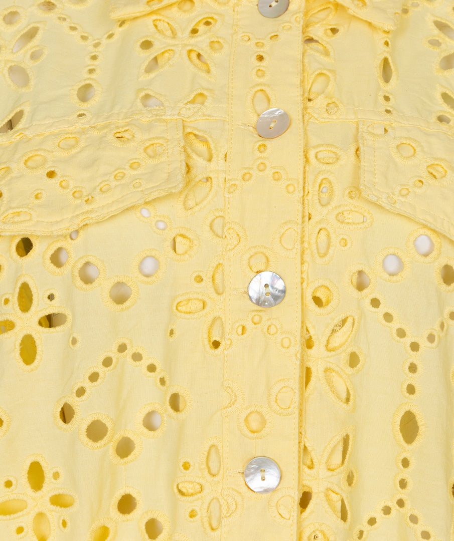 Lichtgele broderie anglaise jas van EsQualo, zomerse stijl met gedetailleerde borduursels, korte mouwen en zachte stof.