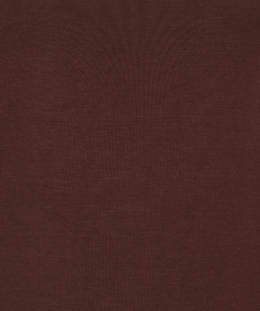 EsQualo Top Turtle Basic Coffee, wintermode, grijze kleur, casual stijl, zichtbaar met ronde hals en zachte stof.
