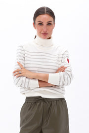 Ecru gestreepte rolkraagtrui van You're My Lobster by K-design, zachte en comfortabele damestrui met strepen.