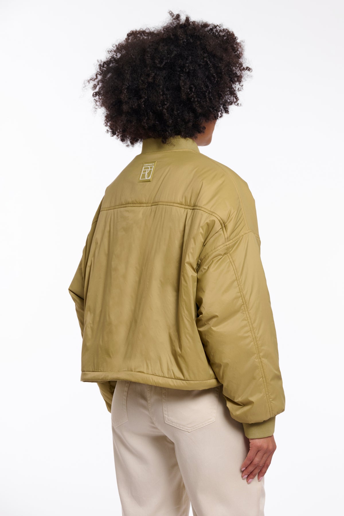 Rino & Pelle Hira Golden Olive jas met capuchon en ritssluiting, casual winterjack voor dames.