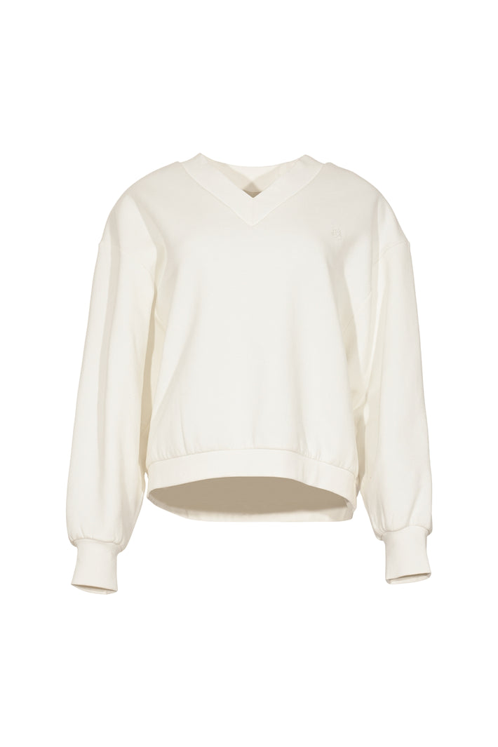 Offwhite sweater Sarai van Maicazz & Zizo, close-up van zachte brei met ronde hals en relaxte pasvorm.