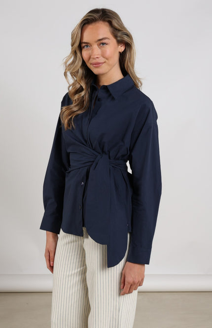 Nukus Blouse Aneta Navy NKS01191 Stretchshop.nl