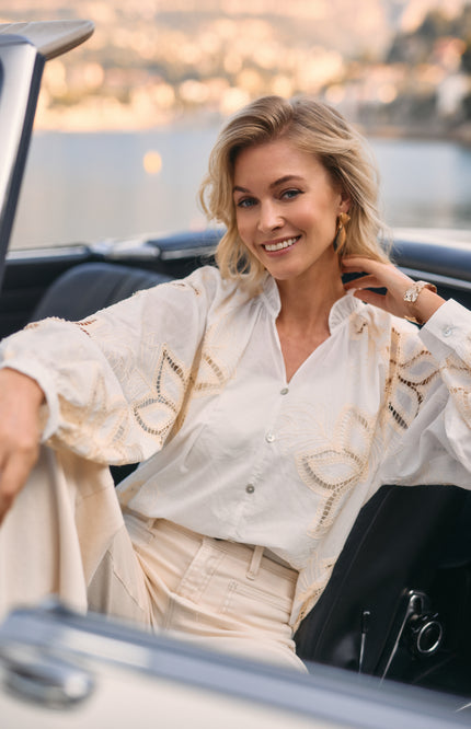 Blouse Bridget Embroidery Offwhite NKS02139