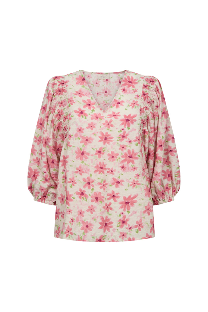 Lichte lila blouse van Freequent Fqjovi Moonbeam met ronde hals en lange mouwen, gedragen door model.