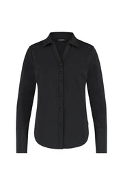 Zwarte Lady Day Travel Blouse Suzy, getailleerd met knoopdetails, gedragen door een model, voor een stijlvolle look.