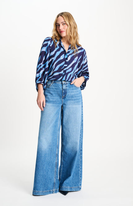 POM Amsterdam Blouse Animal Blue SP9502 Stretchshop.nl