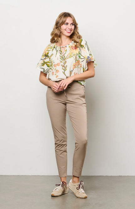 &Co woman Travel Broek Penny Taupe PA100-2 Stretchshop.nl