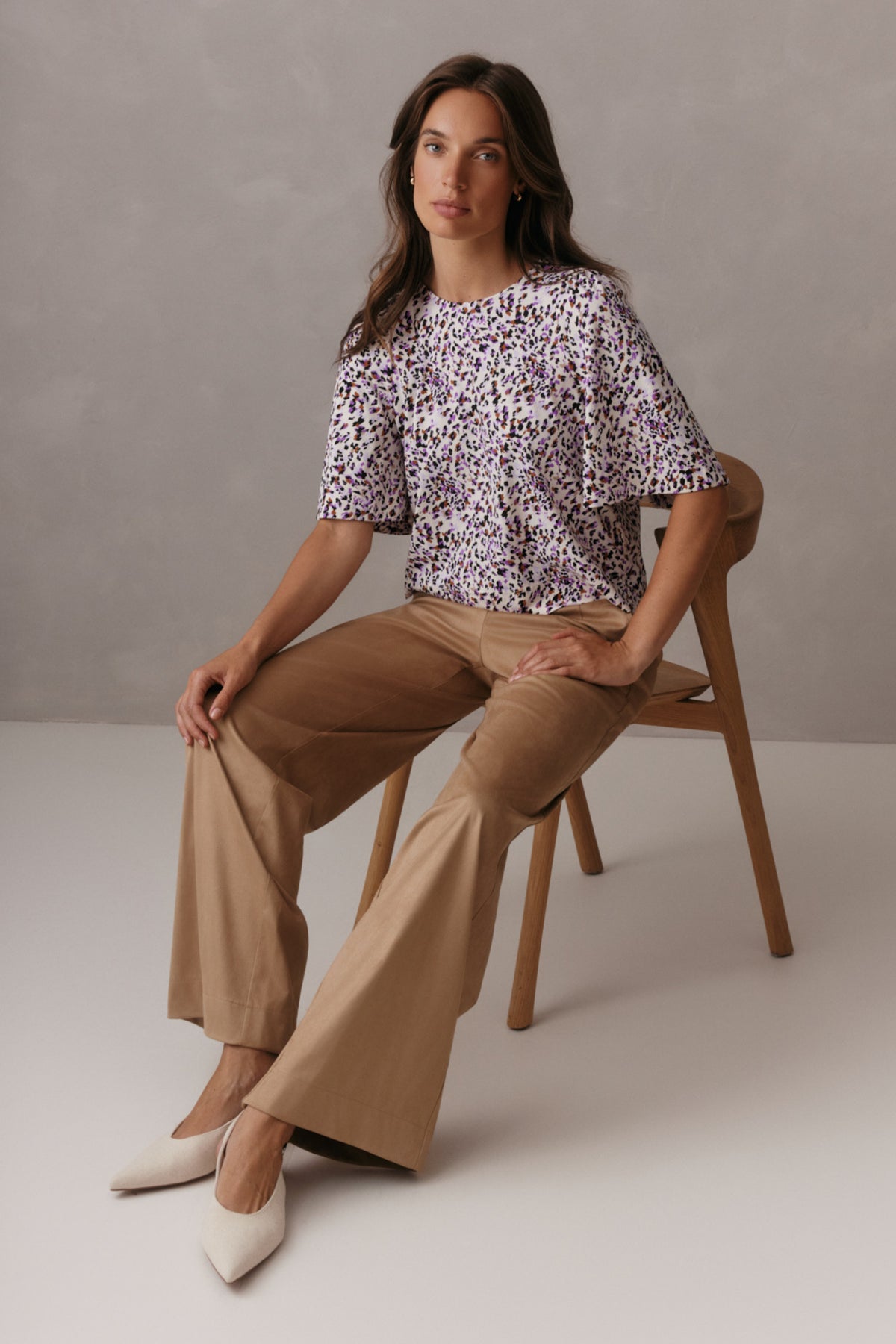 Reis-top van Lady Day met print in Aston Spirit, lichtgewicht en comfortabel, zichtbaar op de afbeelding.
