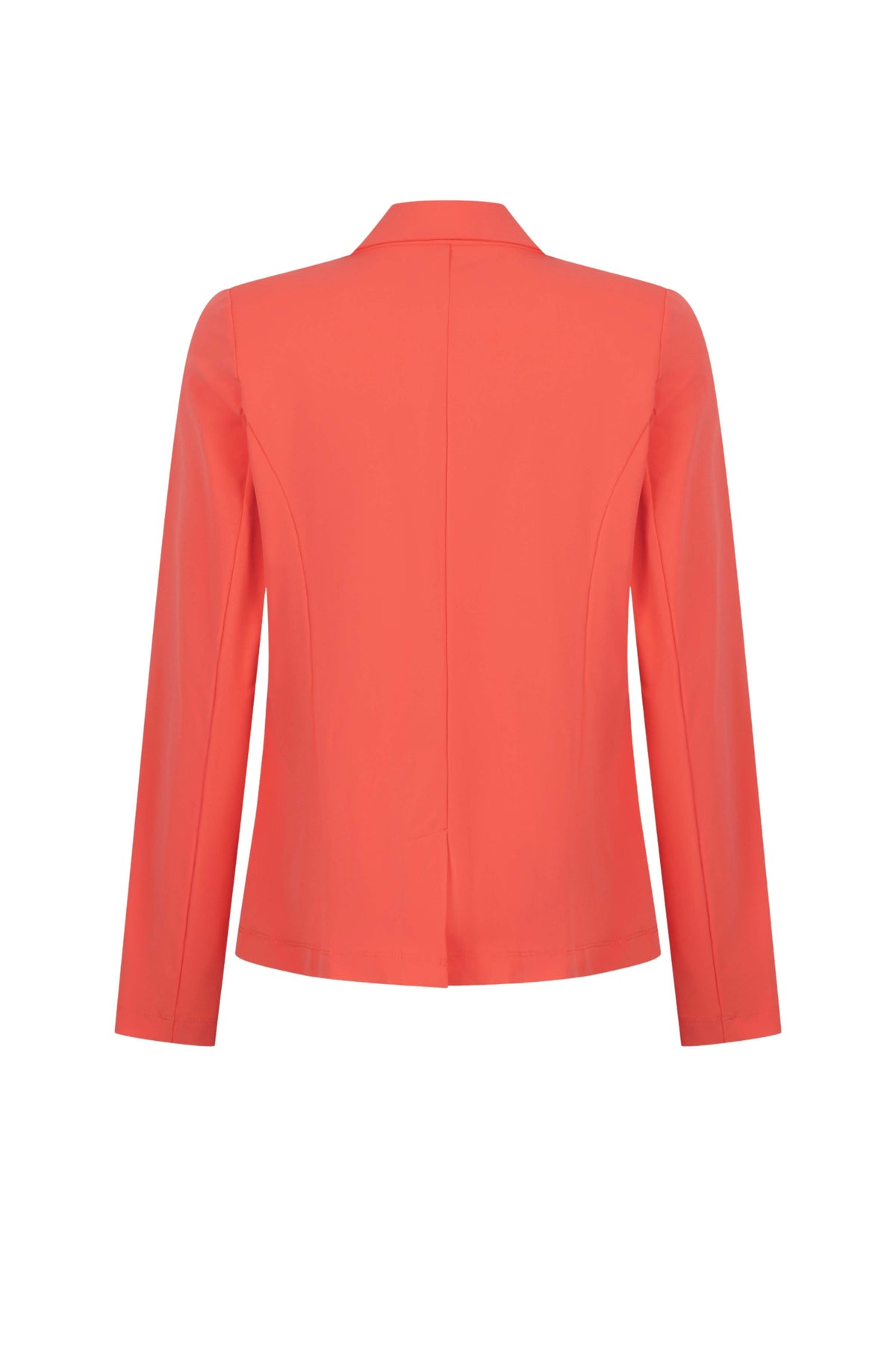 Zoso Travel Blazer Chantal Coral, damesblazer met koraalkleurige stof en klassieke snit, zichtbaar op de afbeelding.