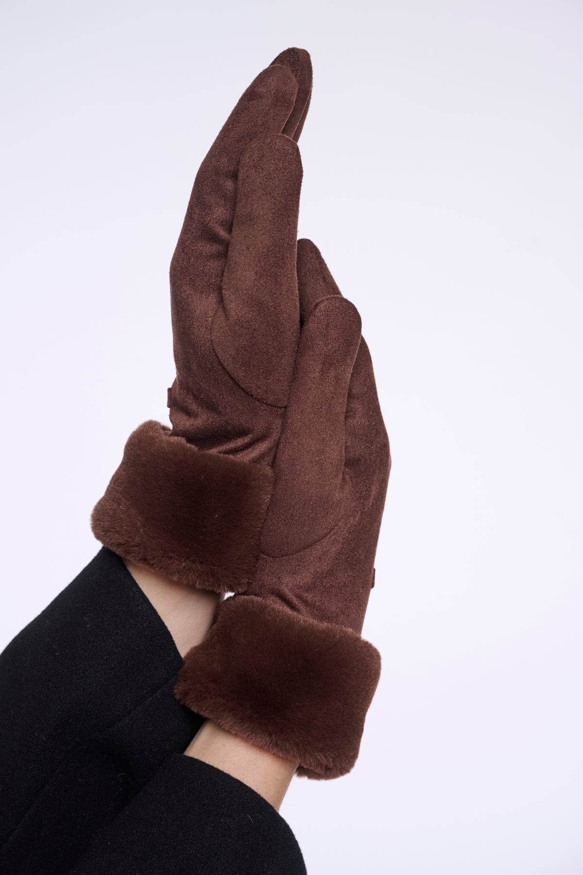 Donzen handschoenen van Rino & Pelle in coffee roast kleur, warme en stijlvolle winteraccessoires.