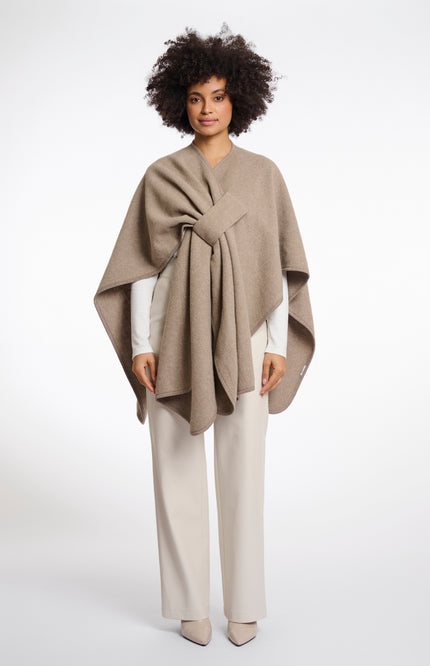 Rino & Pelle Cape Marwa Toffee Stretchshop.nl