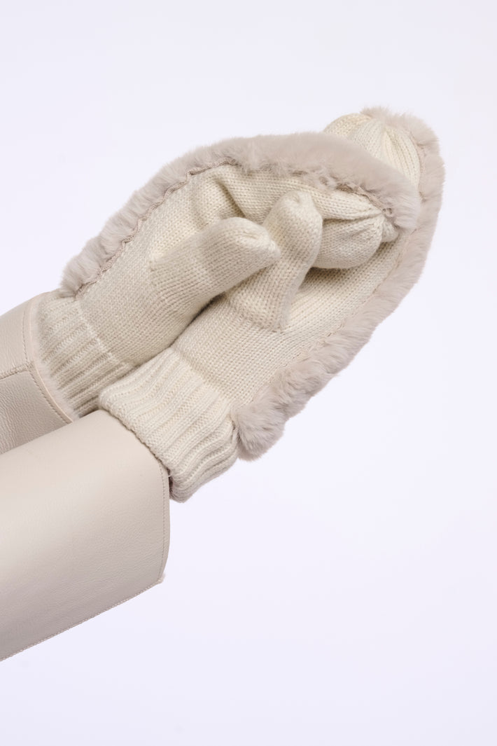 Donkerbruine Rino & Pelle Oxo Birch handschoenen met zachte voering en leren afwerking, geschikt voor koud weer.