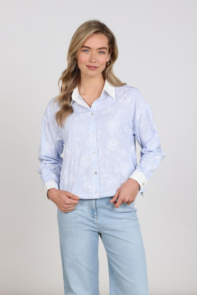 Nukus Blouse Meave Embroidery Offwhite Cloudy NKS02202 Stretchshop.nl