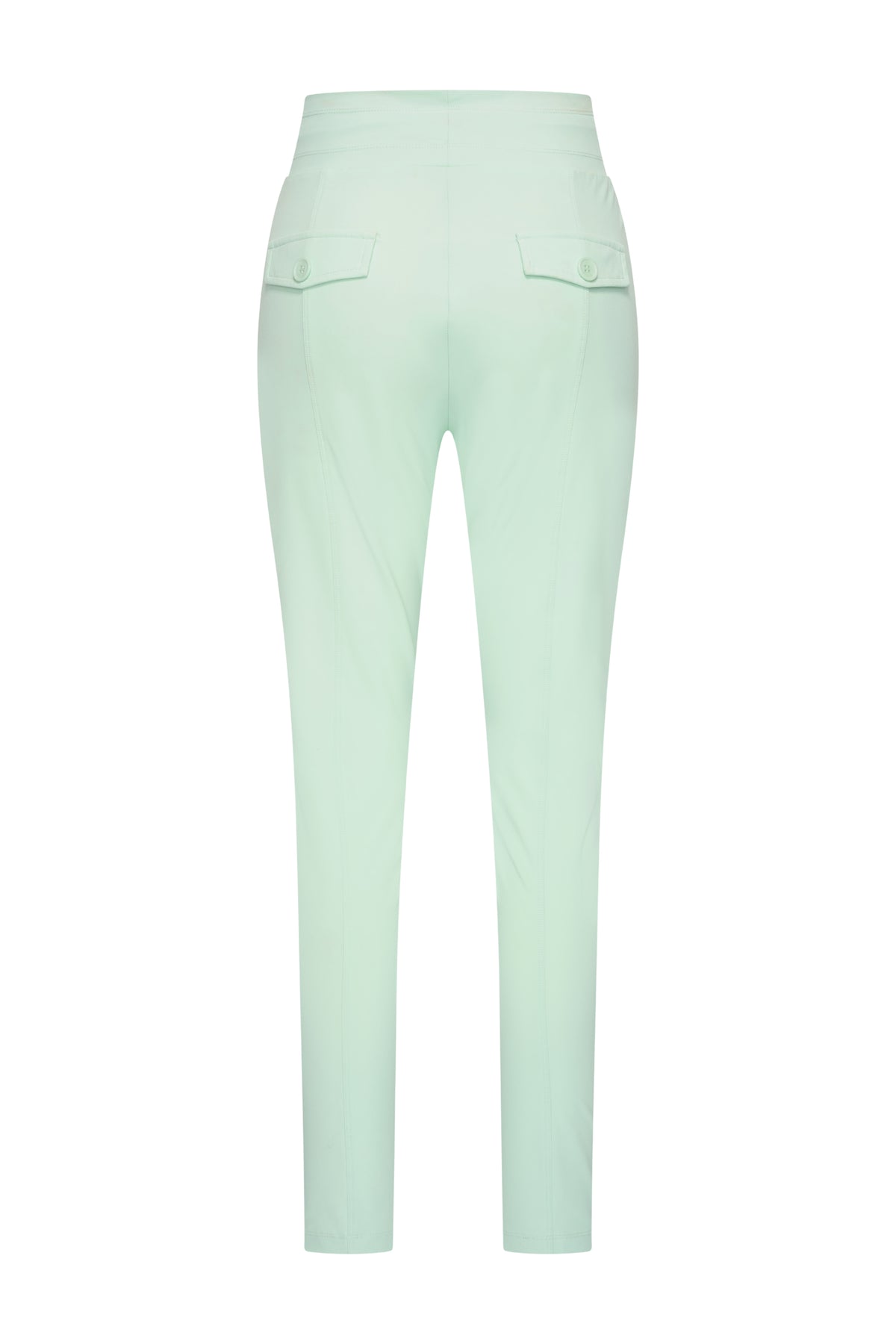 Lieve pistachekleurige reisbroek van Mi Piace, met comfortabele pasvorm en stijlvolle details, gedragen door een model.