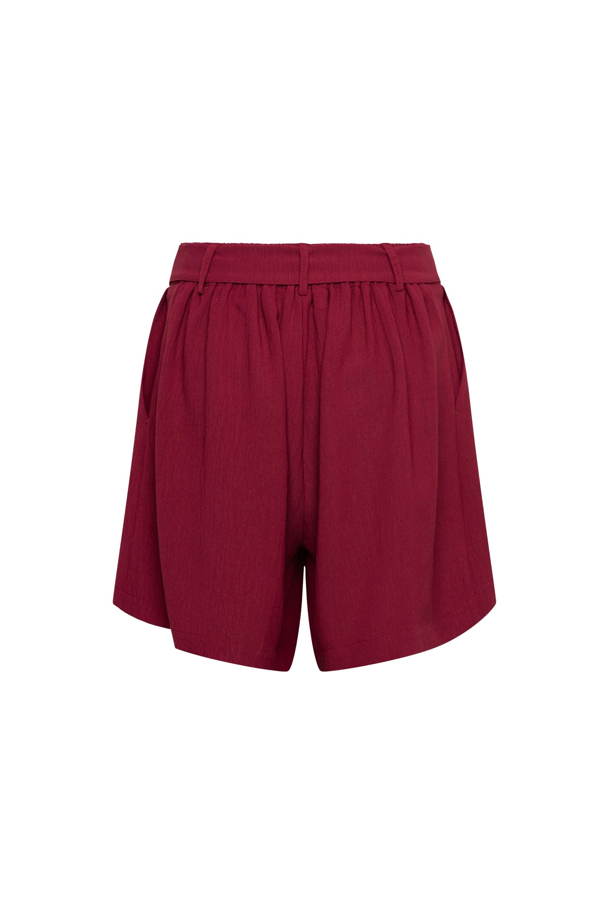 Lise Liara Claret PA461 korte broek voor dames van &Co woman, met opvallende rode kleur en comfortabele pasvorm.