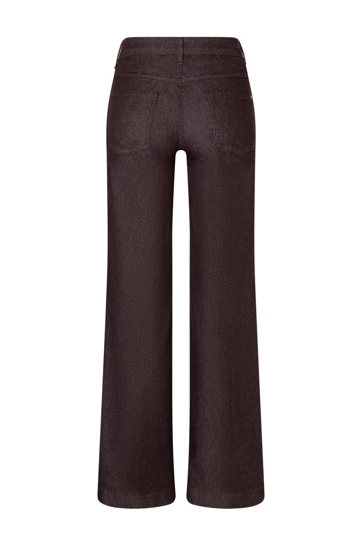 Bruine wide fit jeans van MAC Jeans Dream Wide Rinsed, model Larissa met L34 maat, getoond op een model.