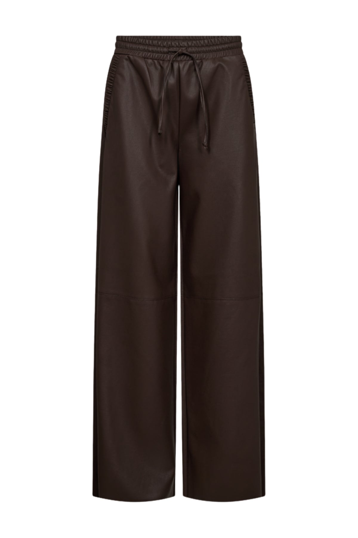 Lichte blauwe broek Fqveggy Mole van Freequent, casual stijl, met elastische taille en rechte pijpen, gedragen door een model.