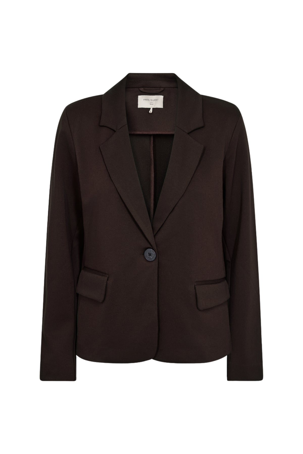 Blazer Fqnanni Mole van Freequent, lichtgewicht en stijlvol met een elegante pasvorm, gedragen door een model.