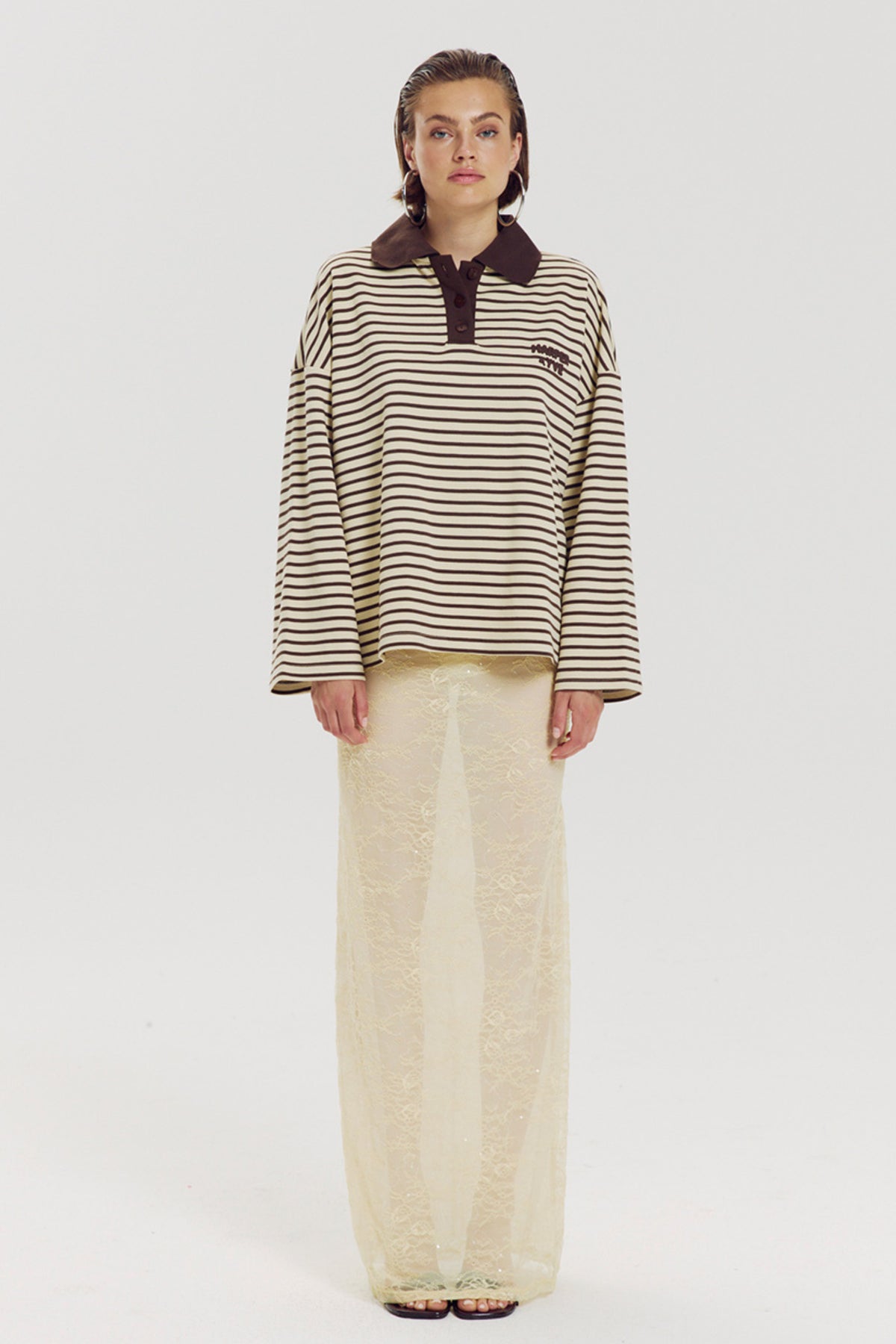 Harper & Yve Top Pollie Hot Fudge Stripe met blauwe en witte strepen, casual damestop met ronde hals en korte mouwen