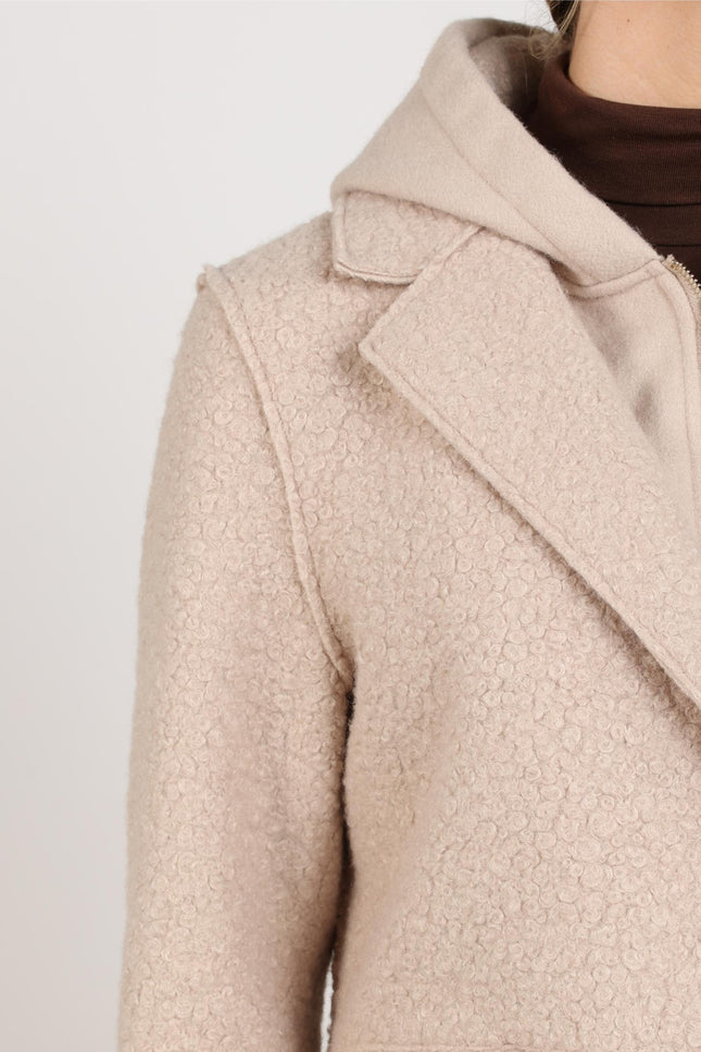 Jacket Mirthe Boucle Sand NKF12009