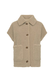 Taupe Freequent Fqlamby jack met klassieke snit en stijlvolle details, gedragen door een model.