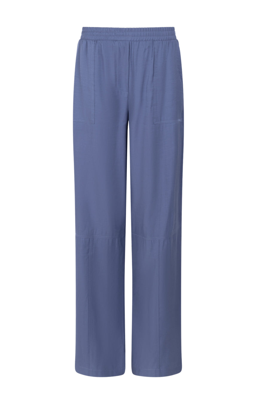 Blauwe broek Telma van Zoso, getoond in een natuurlijke pose, met een comfortabele pasvorm en modieuze uitstraling.