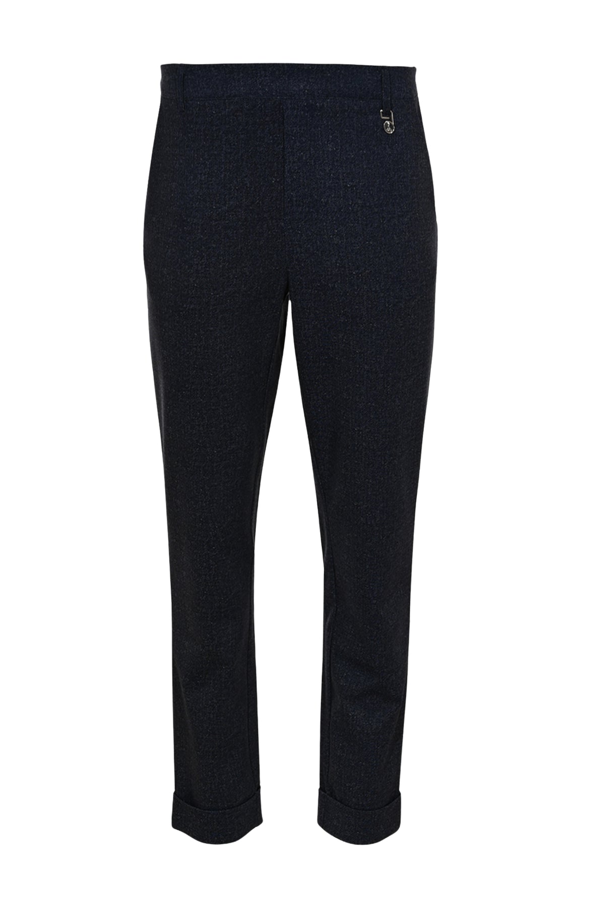Navy blauwe broek Persey van Maicazz & Zizo, getoond in een modieuze pasvorm op een model.