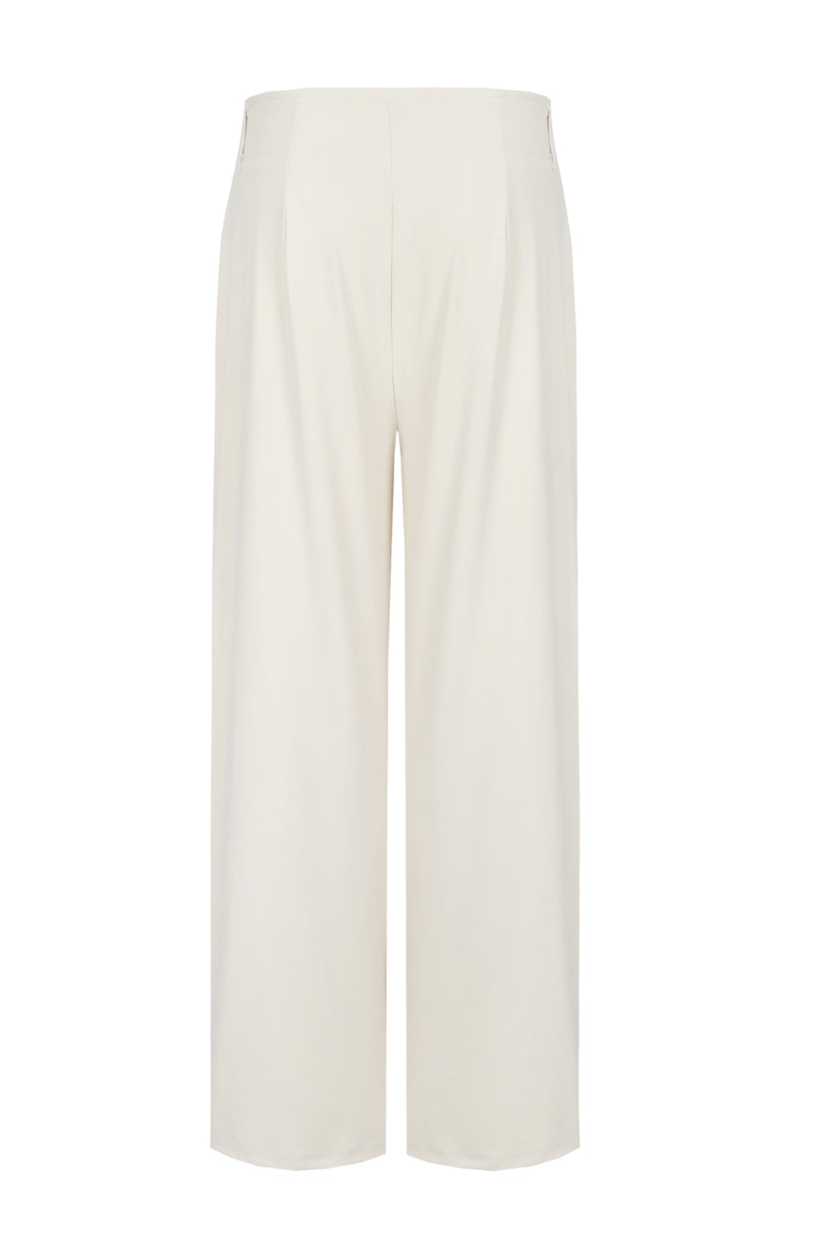 G-maxx Carita Sand broek met rechte snit en elastische taille, gedragen door een model, in een neutrale kleur.