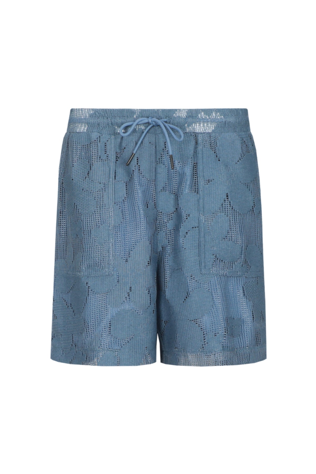 Lichte blauwe denim short van G-maxx met een casual pasvorm en knoopsluiting, gedragen door een model.