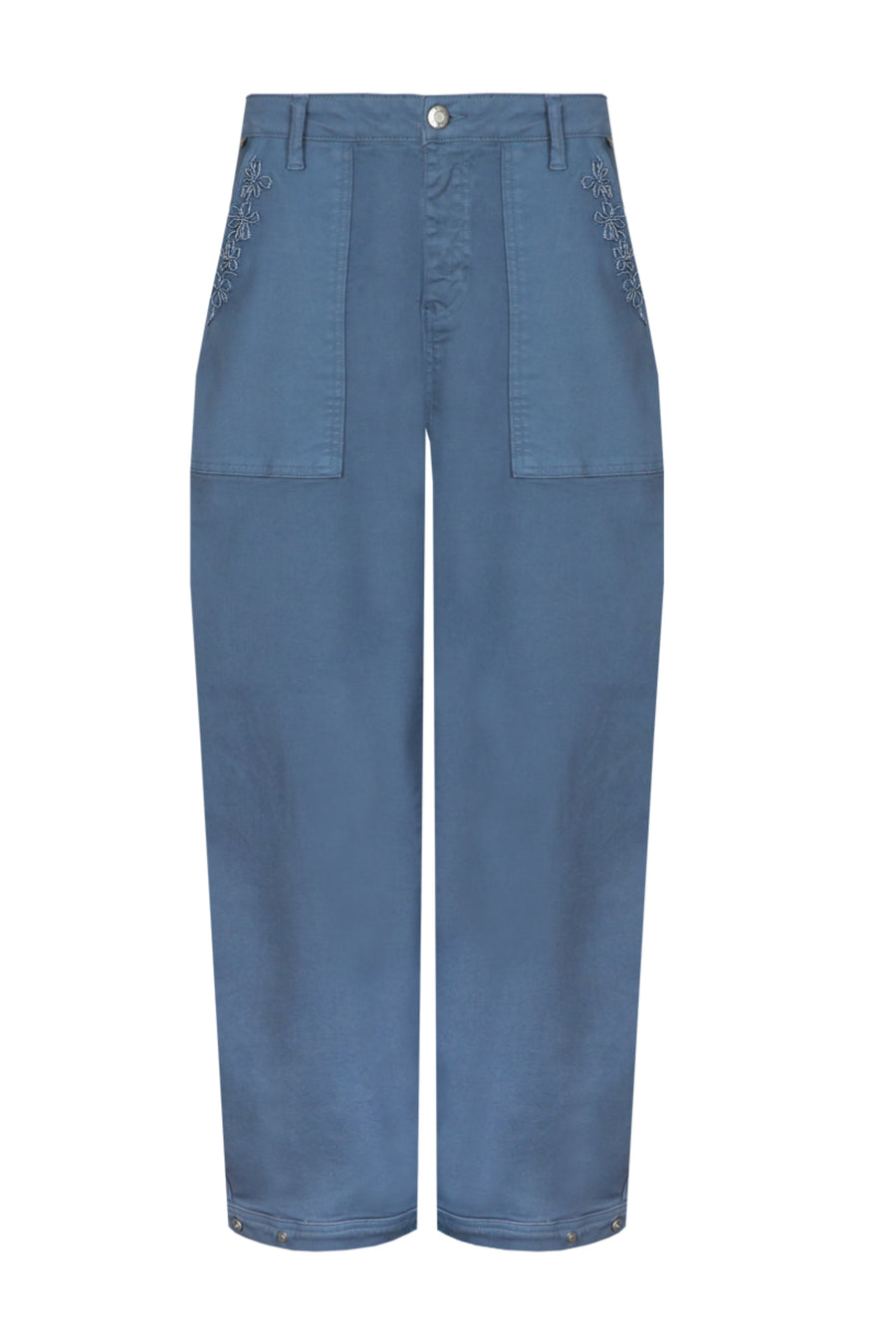 G-maxx lichtblauwe jeans Saara voor dames, casual denim met pasvorm, getoond op een model.