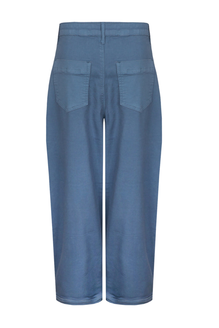 G-maxx lichtblauwe jeans Saara voor dames, casual pasvorm en denim stof, zichtbaar op de afbeelding.