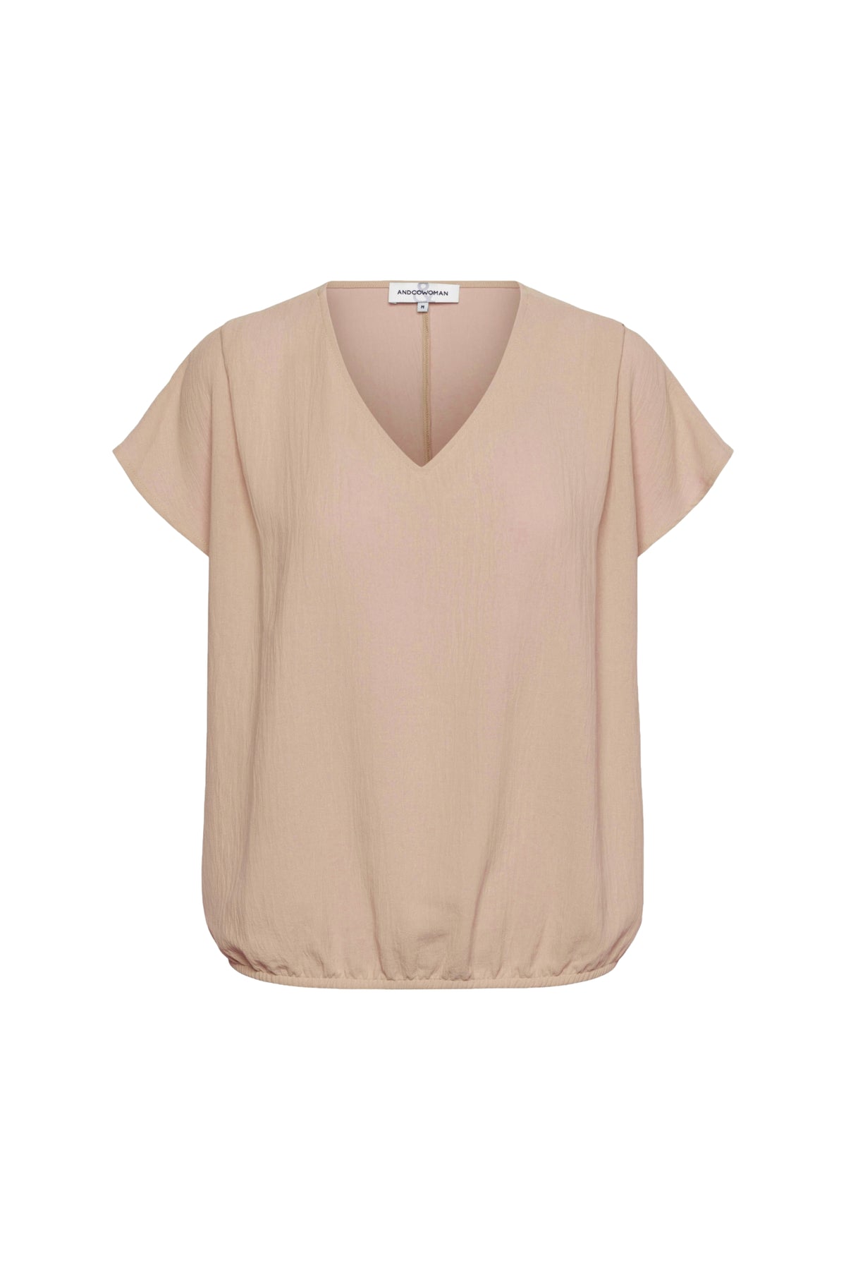 Zwart top van &Co woman, Macy Sand TO362, met dunne bandjes en een casual, stijlvolle pasvorm, gelegen op een witte achtergrond.