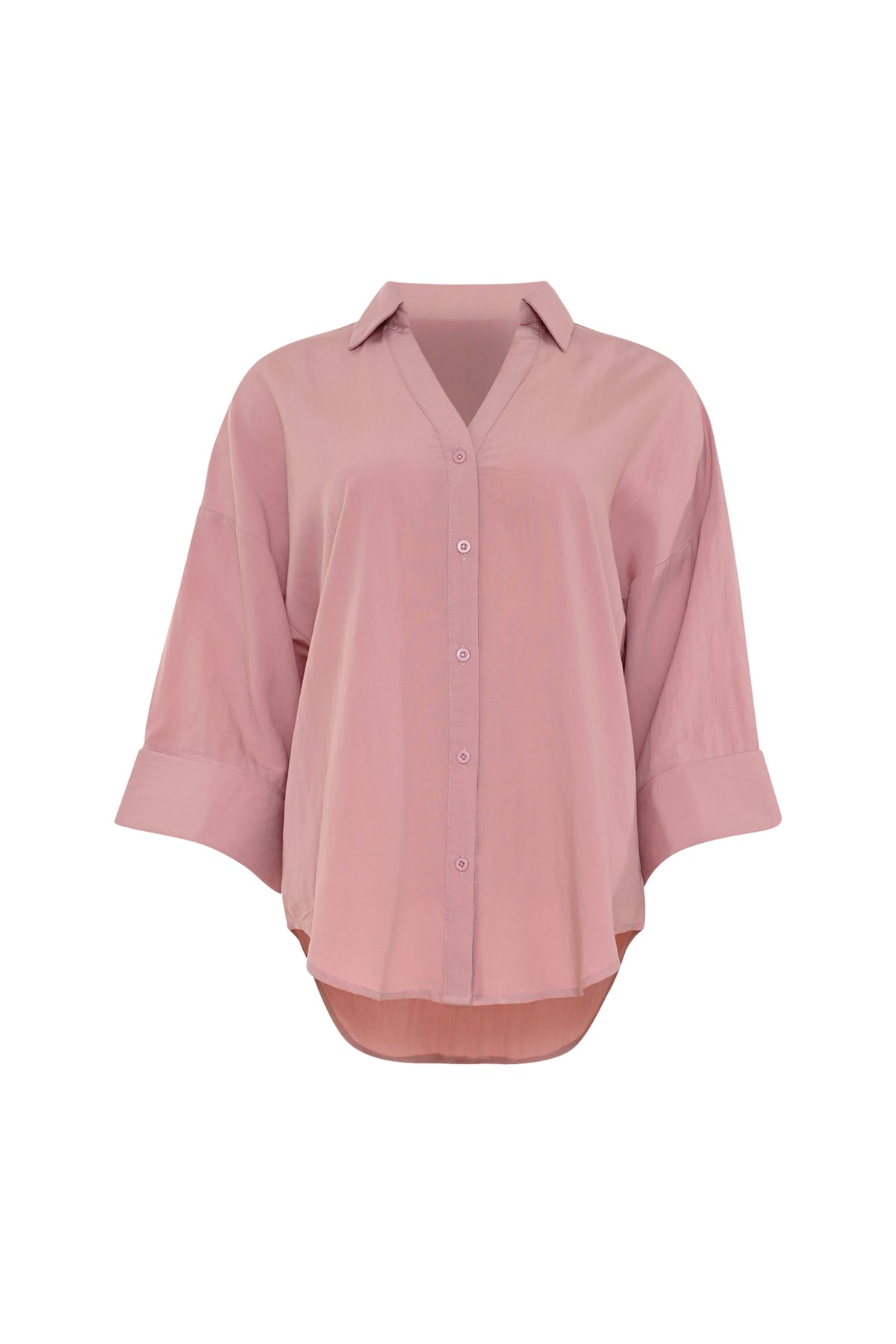 Roze Vieve blouse van Maicazz & Zizo met zachte stof en elegante pasvorm, gedragen door een model.