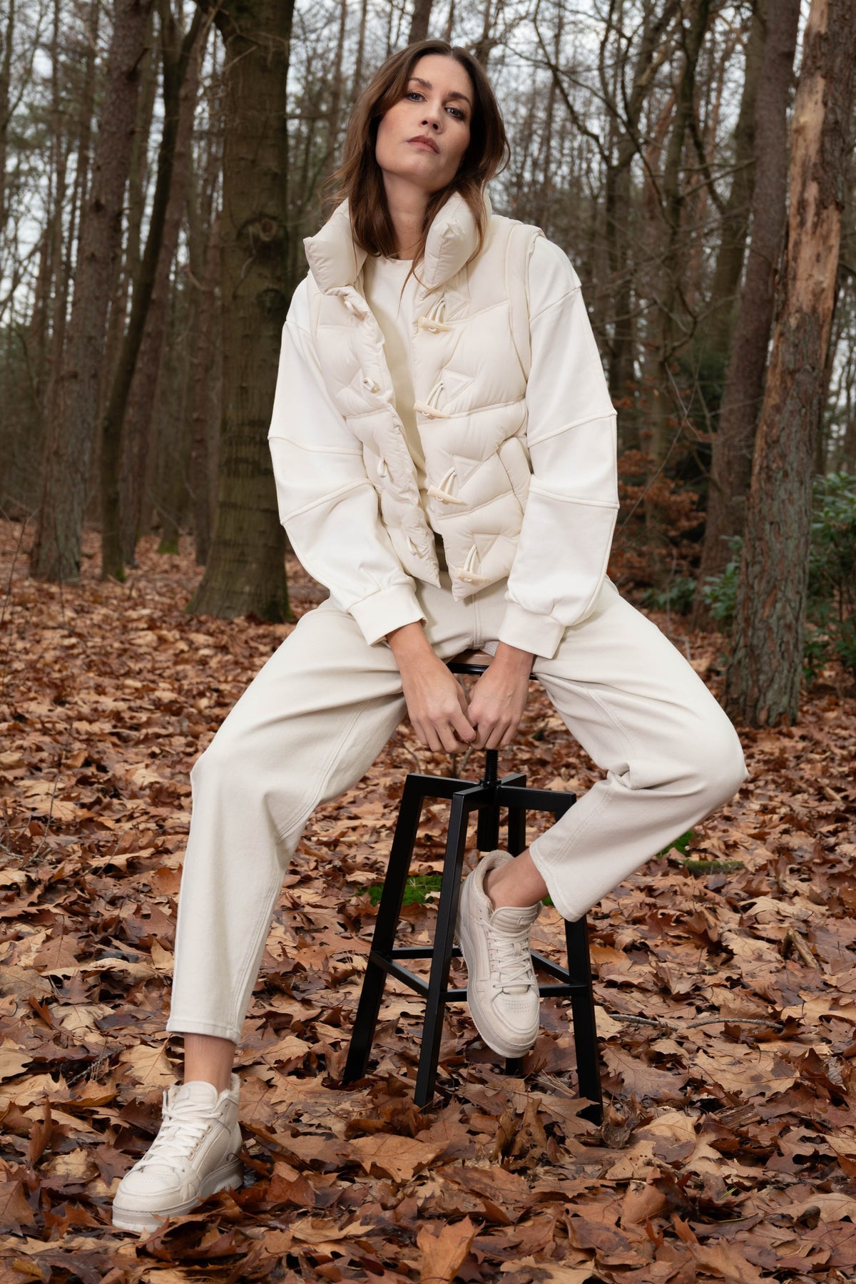 Offwhite Maicazz & Zizo Sweater Verlita met zachte stof en losse pasvorm, mooi afgewerkt, gedragen door een model.