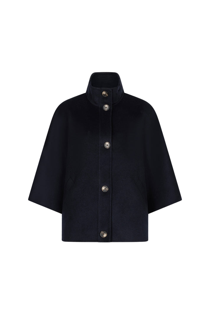 Ibana Ciska jas in dieplinde navy kleur, stijlvolle winterjas met rits en comfortabele pasvorm, zichtbaar in de afbeelding.
