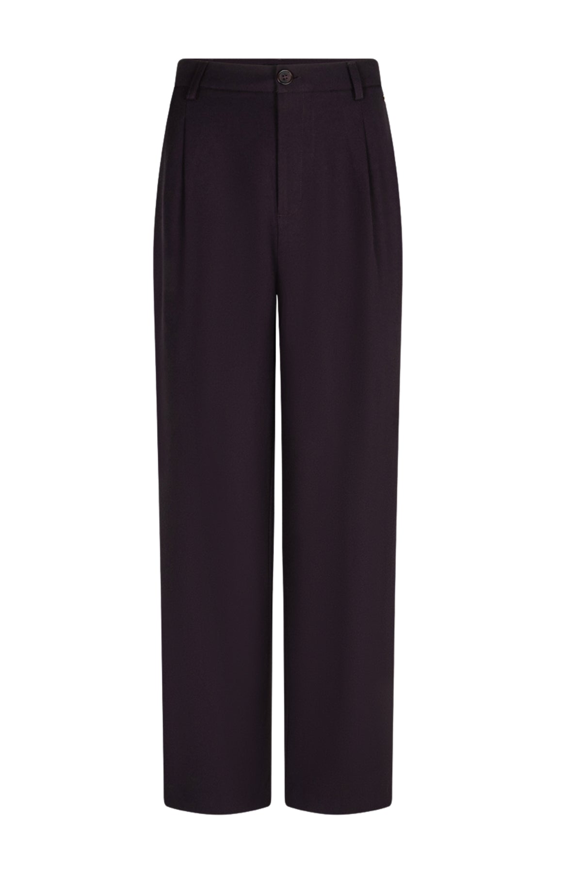 Ibana Perria aubergine broek met rechte snit en elastische taille, gedragen door een model.